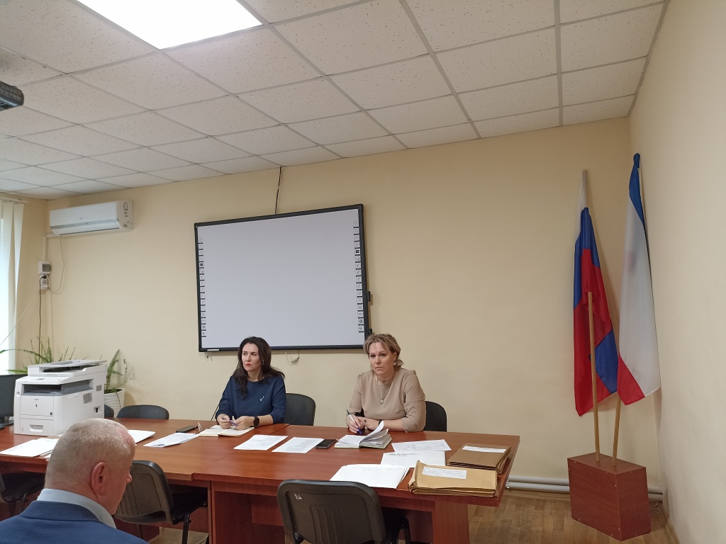 Рабочее совещание с руководителями образовательных учреждений Нижнегорского района